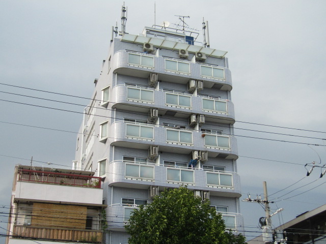 【カプコン北田辺の建物外観】