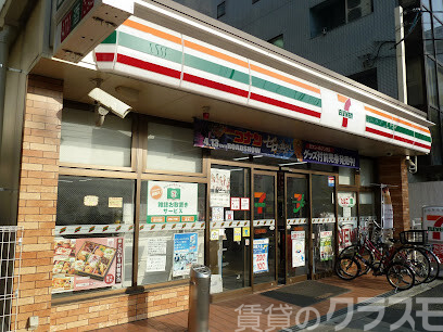 コンビニ　セブンイレブン大阪東淀川駅前店（コンビニ）まで179m
