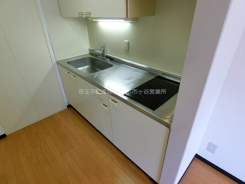 キッチン　2口IHコンロ付きのキッチン