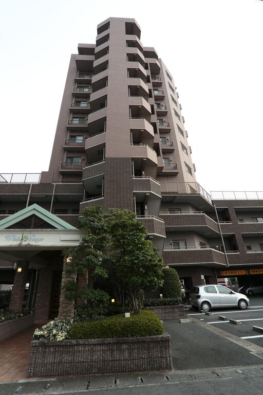 【熊本市中央区島崎のマンションの建物外観】