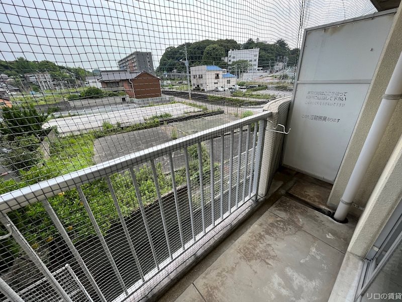 【北九州市八幡西区東筑のマンションのバルコニー】