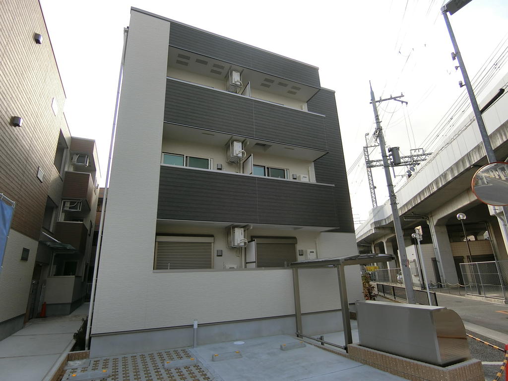 フジパレス泉佐野駅東I番館の建物外観