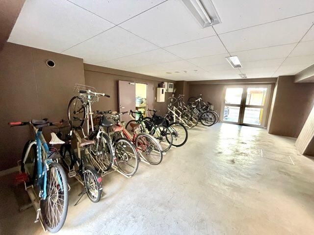 駐車場　駐輪場です