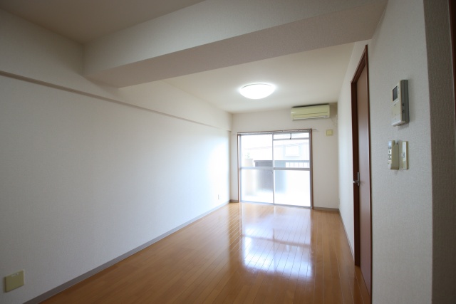 居室・リビング　※別部屋の参考写真の為、現状優先です。