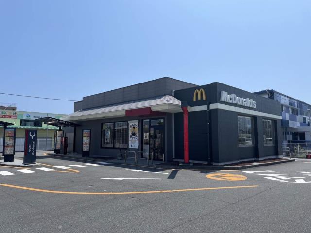 飲食店　マクドナルド１号線富士店（飲食店）まで567m