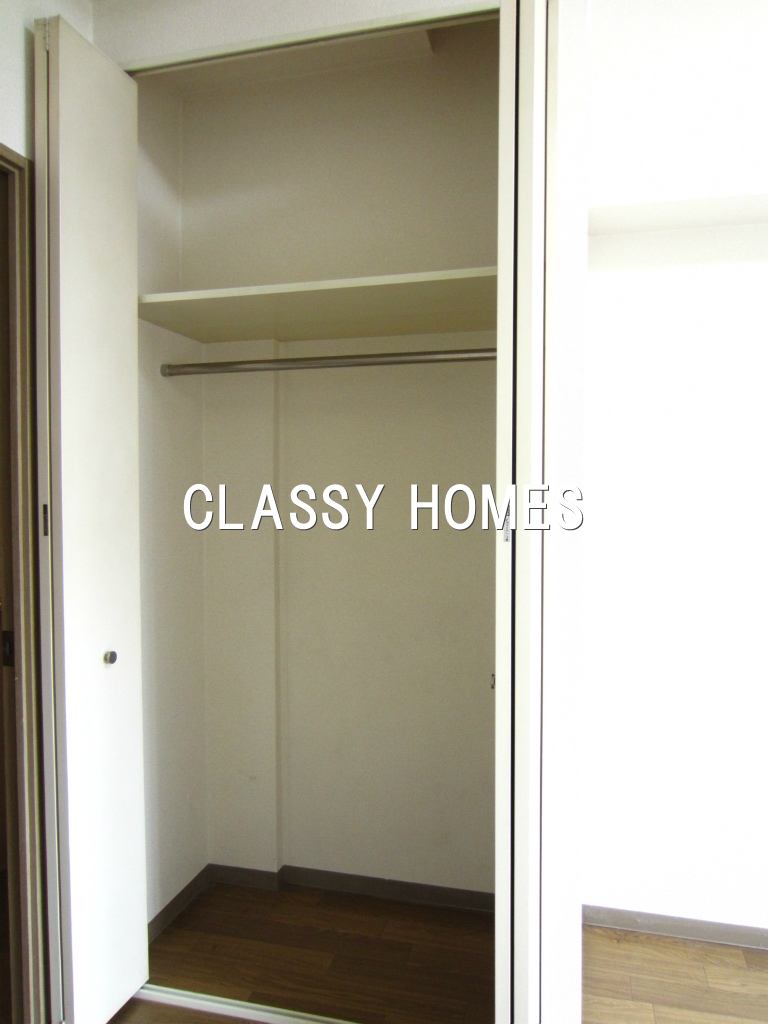 収納　1998年竣工　メゾン・ド・ヴィレ品川：クローゼット