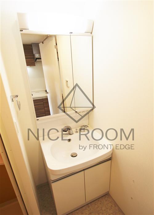 洗面設備　レジュールアッシュウエストレジス　独立洗面台