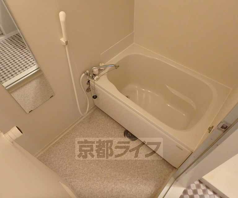 バス・シャワールーム　清潔感がありますね