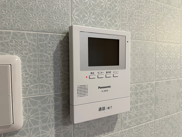 セキュリティ　防犯面に配慮したＴＶモニターホン付きです！
