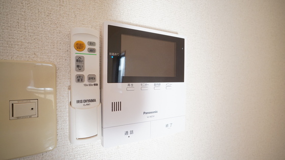 セキュリティ　モニター付きインターホン