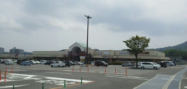 スーパー　パルティ　フジさん（スーパー）まで80m