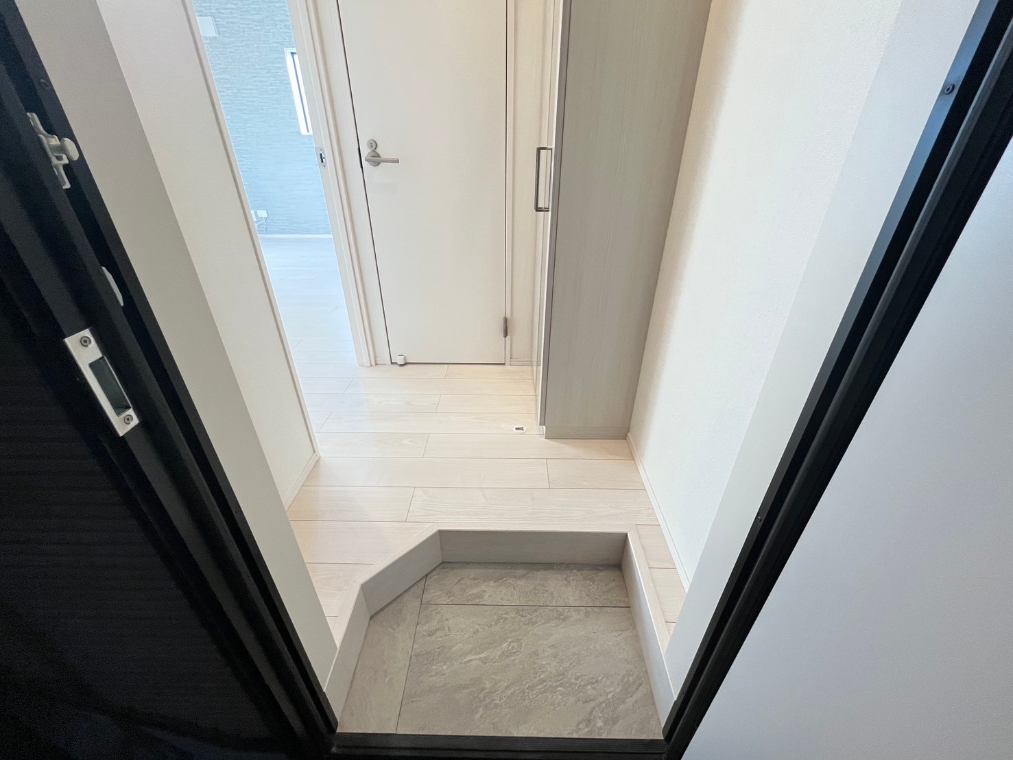 玄関　※モデル写真となります。