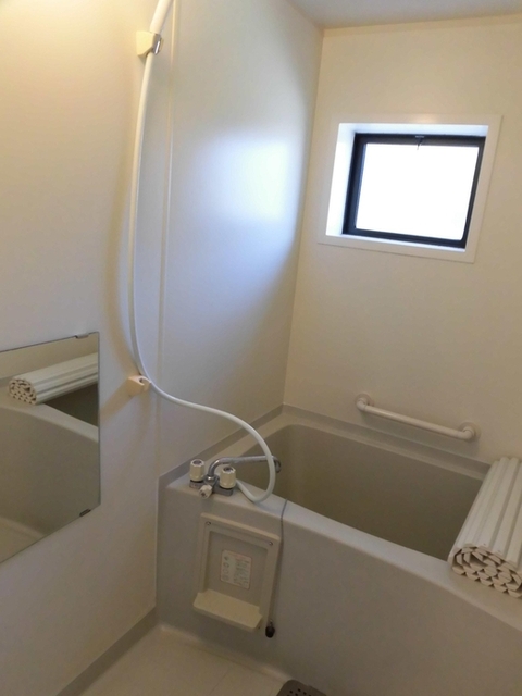 バス・シャワールーム　１０１　浴室