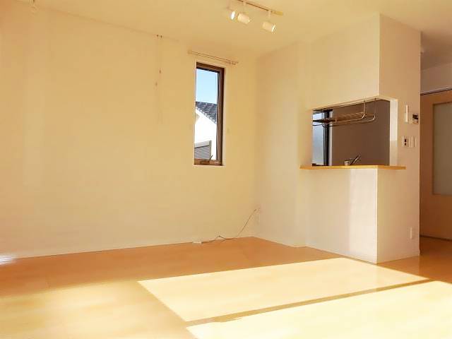 居室・リビング　広々とした洋間です。