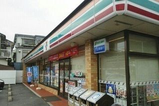 コンビニ　セブンイレブン楠那町店（コンビニ）まで750m
