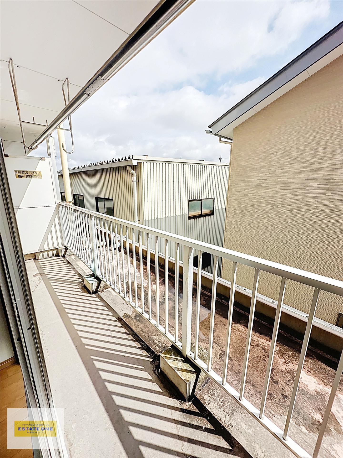 バルコニー　広々バルコニー！