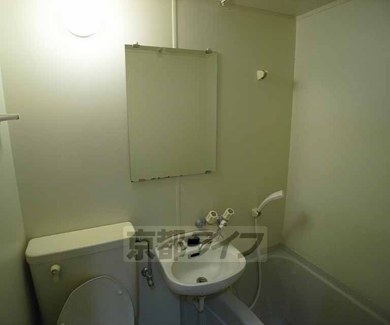 洗面設備　洗面台です。