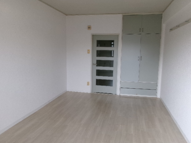 居室・リビング　※写真は別のお部屋のものです。現況を優先させて頂きます。