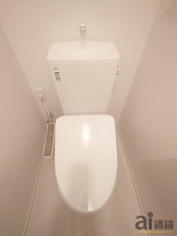 トイレ　※同仕様写真