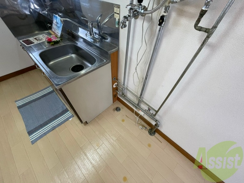 その他　洗濯機置場は室内にあるのでもちろんいつでも洗濯できます。