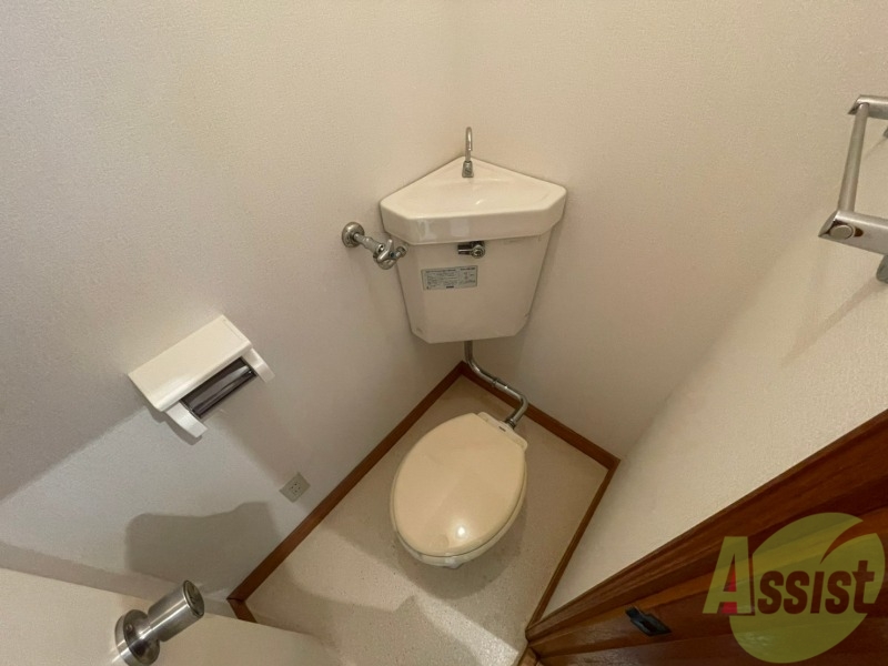 トイレ　こちらはトイレです。清潔感があり、安心して使用できます。