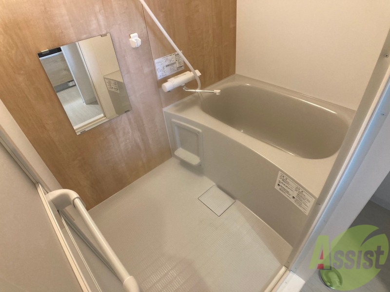 バス・シャワールーム　疲れを癒すには湯船でゆっくりするのが良いですよ。