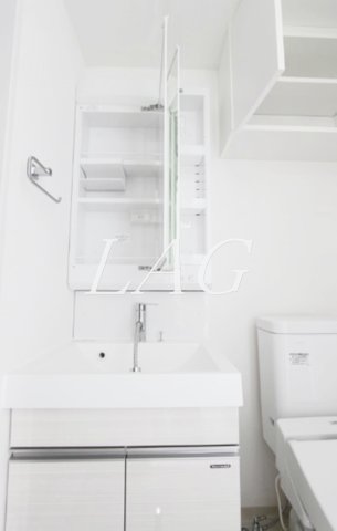 洗面設備　独立洗面台です。