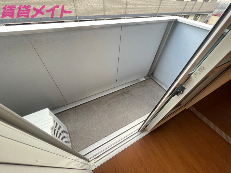 バルコニー　同物件別室の画像です