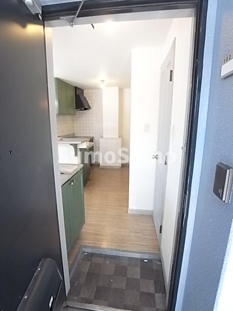 玄関　収納もある玄関です