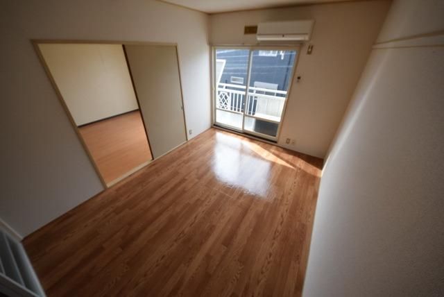 居室・リビング　エアコン完備