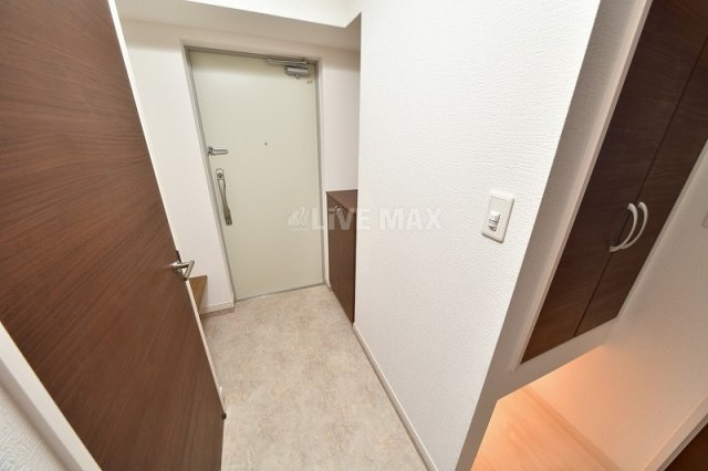 玄関　※別号室参考写真※