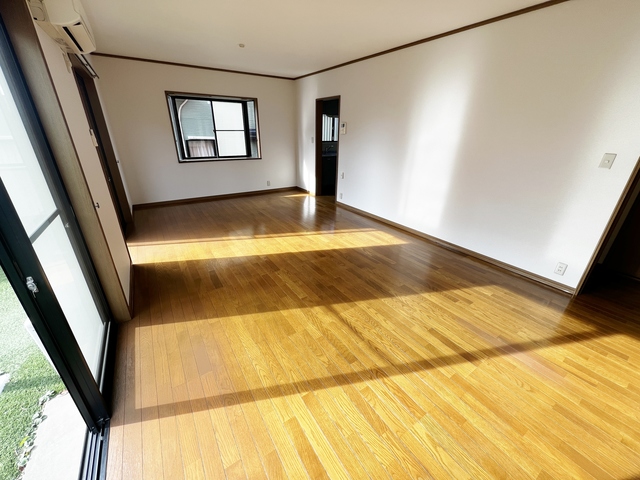 居室・リビング　※参考写真