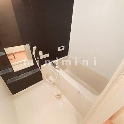 バス・シャワールーム　※写真は別号室のものですので現状優先とさせていただきます