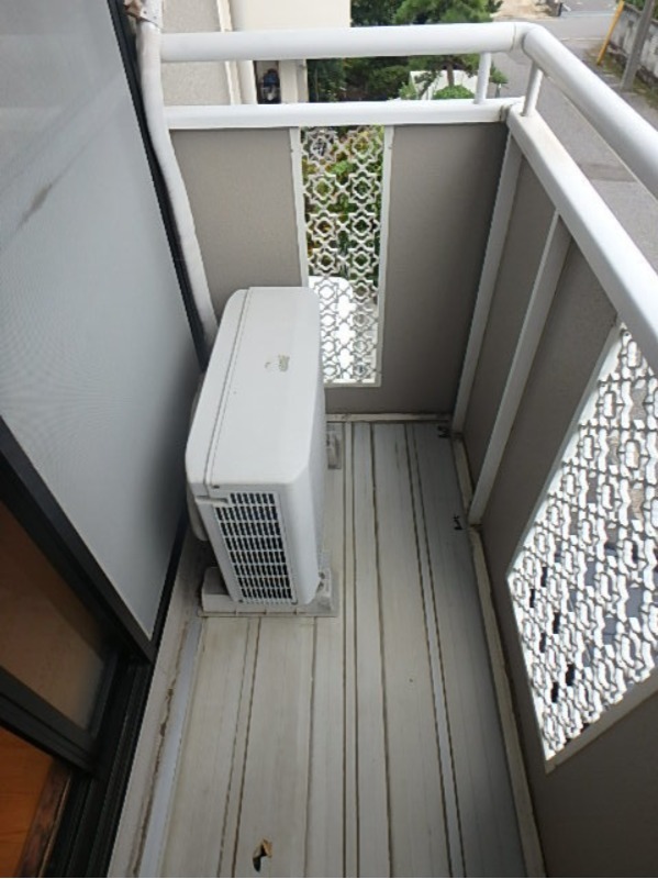 バルコニー　図面と現状に相違がある場合には現状を優先．．．