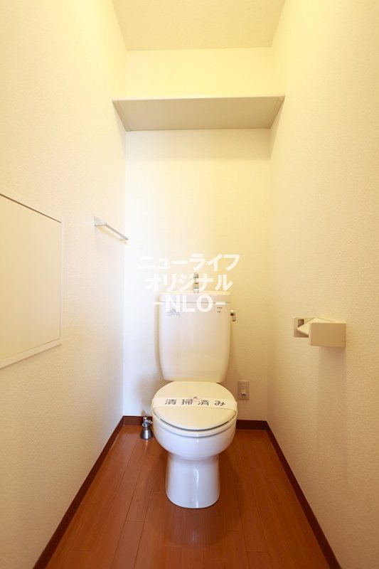 洗面設備　シャワー付き洗面台で朝の支度も楽にできます☆