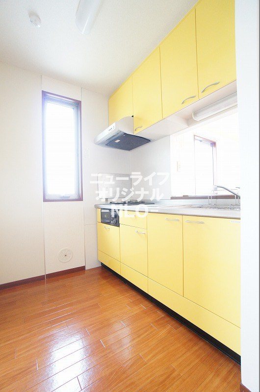 キッチン　グリル付き２口コンロのシステムキッチン☆