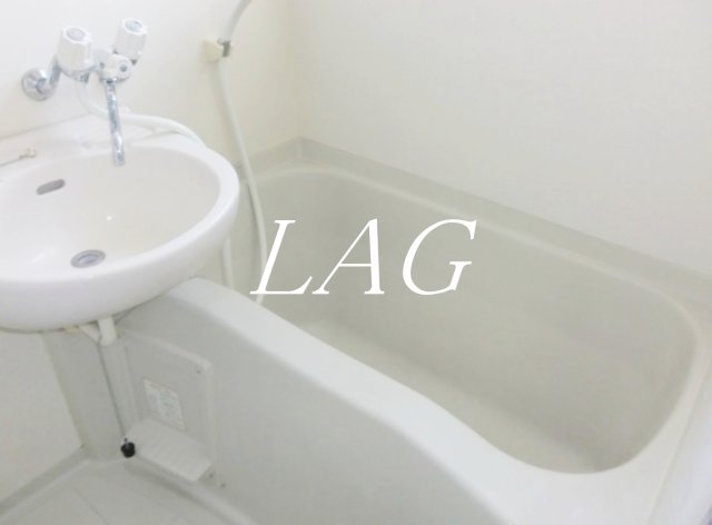 バス・シャワールーム　お風呂です。