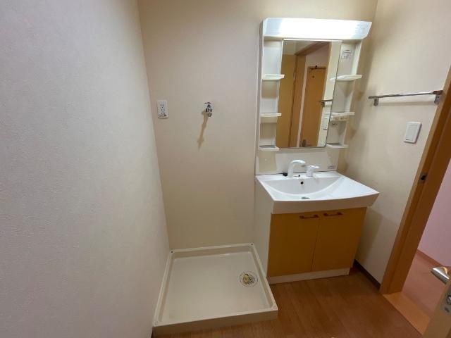 洗面設備　洗髪洗面化粧台