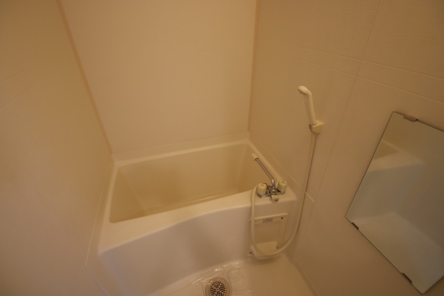 バス・シャワールーム　※別室の参考写真の為、現況優先です。