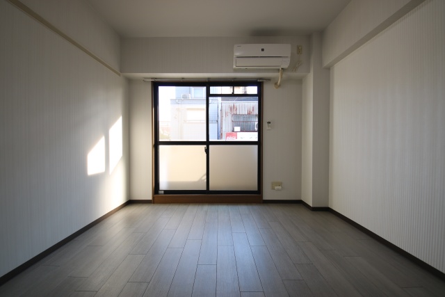 居室・リビング　※別室の参考写真の為、現況優先です。