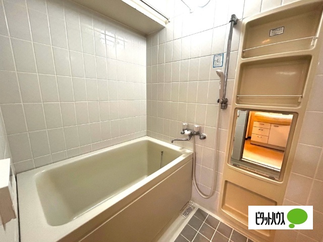 バス・シャワールーム　浴室乾燥機付き