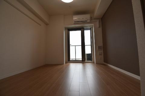 居室・リビング　室内