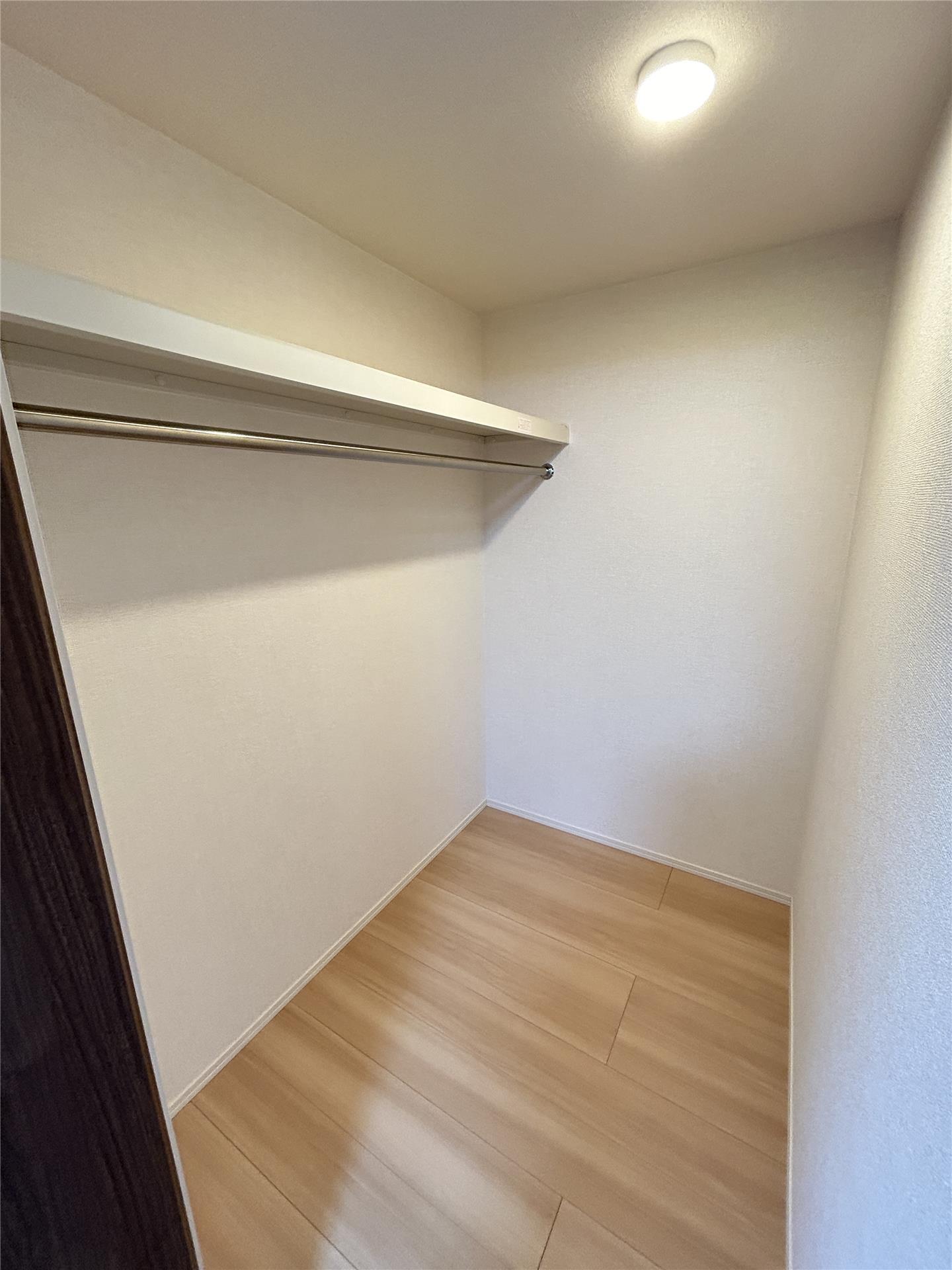 収納　ウォークインクローゼット