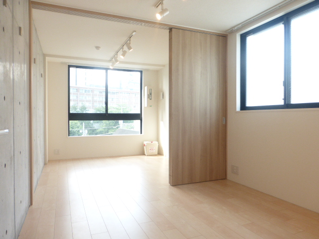 居室・リビング　内観1※別部屋参考写真