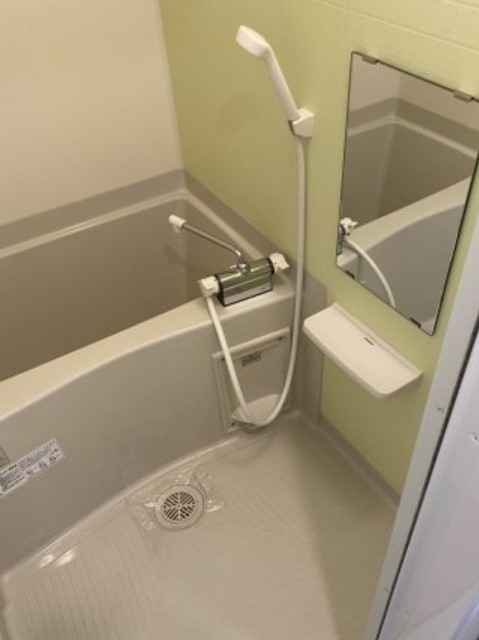 バス・シャワールーム　バスルーム