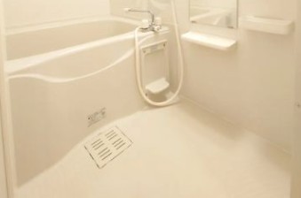 バス・シャワールーム　写真は同タイプ住居です。