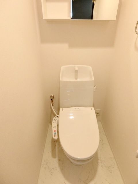 トイレ　☆温水洗浄暖房便座☆