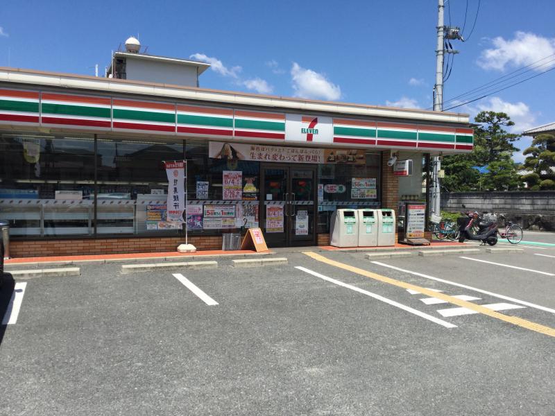コンビニ　セブンイレブン尼崎武庫の里2丁目店（コンビニ）まで779m