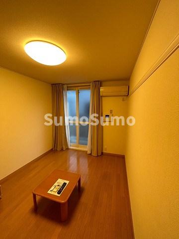 居室・リビング　おしゃれな居間です きれいな外観です