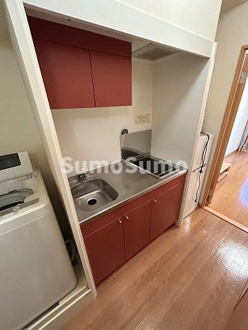 キッチン　コンパクトなキッチンで掃除もラクラク きれいな外観です